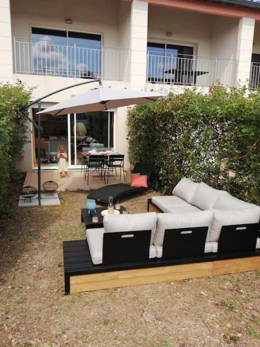 Le Soleil D Eugenie Appartement Dans Residence Avec Piscine Commune Pres De Carcassonne Olonzac Εξωτερικό φωτογραφία