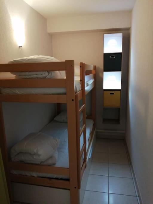 Le Soleil D Eugenie Appartement Dans Residence Avec Piscine Commune Pres De Carcassonne Olonzac Εξωτερικό φωτογραφία