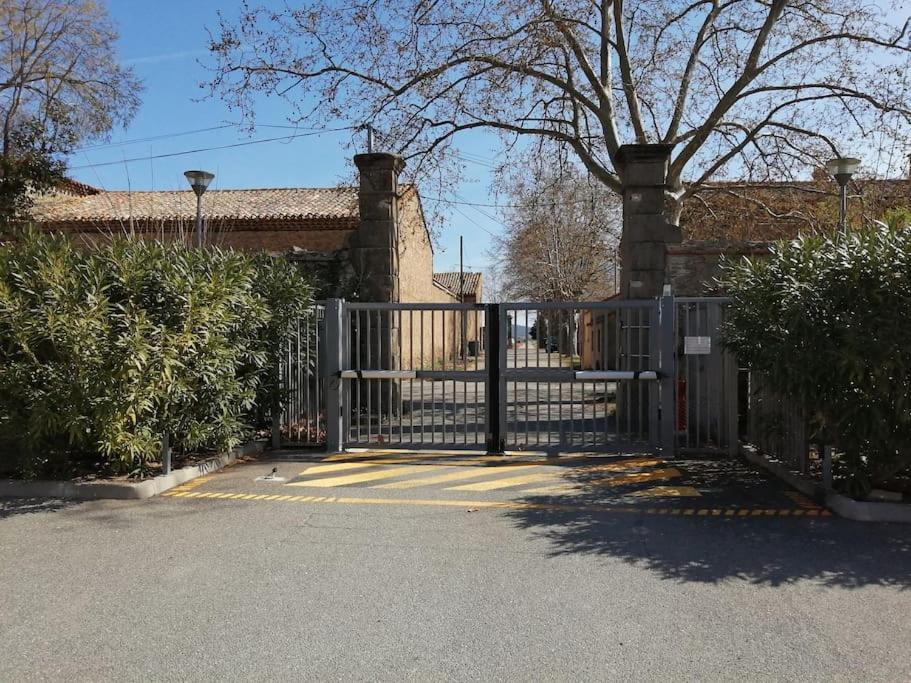 Le Soleil D Eugenie Appartement Dans Residence Avec Piscine Commune Pres De Carcassonne Olonzac Εξωτερικό φωτογραφία