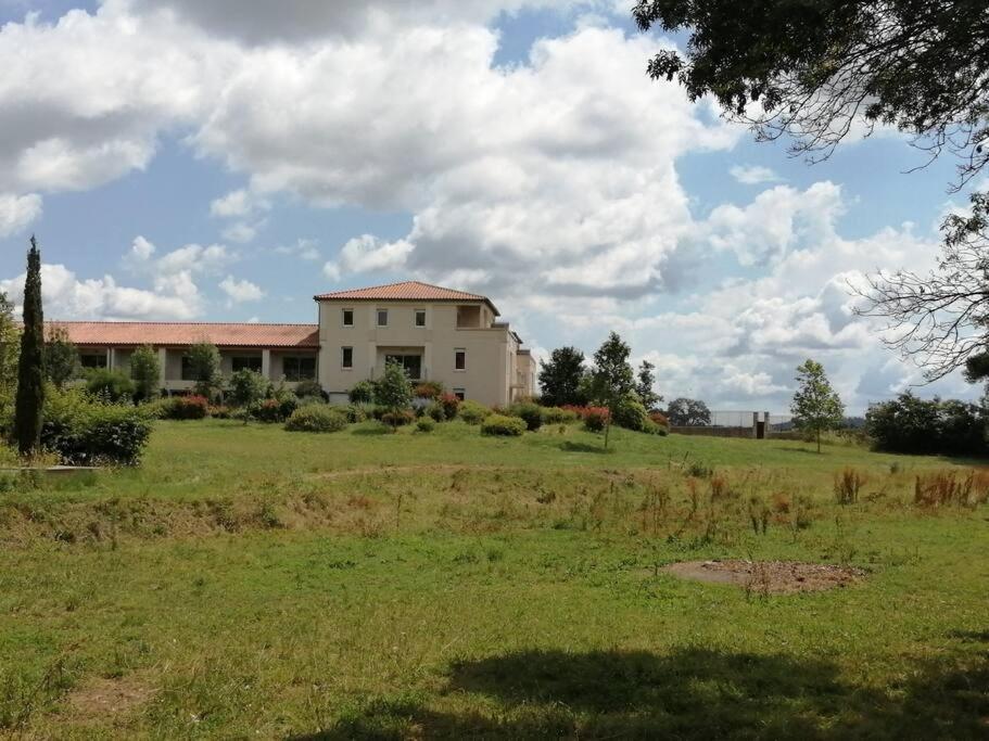 Le Soleil D Eugenie Appartement Dans Residence Avec Piscine Commune Pres De Carcassonne Olonzac Εξωτερικό φωτογραφία